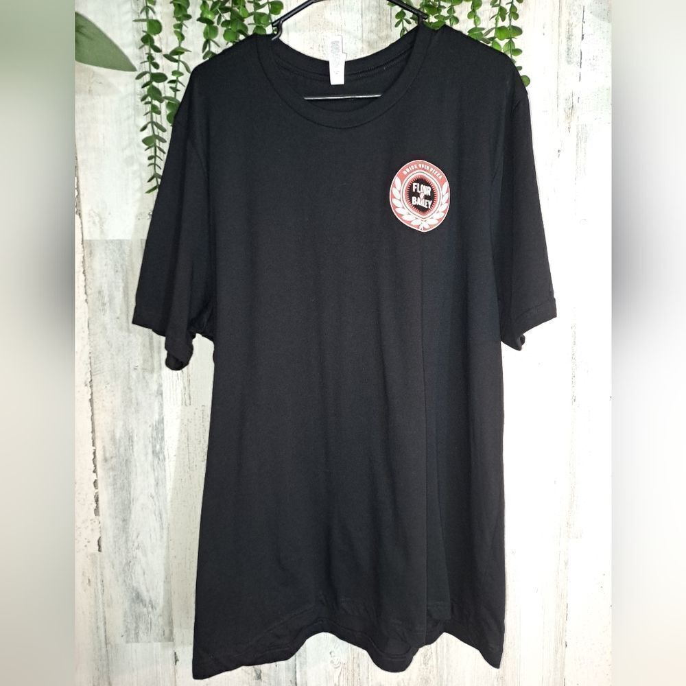 NWOT Canvas by Bella + Canvas Tshirt